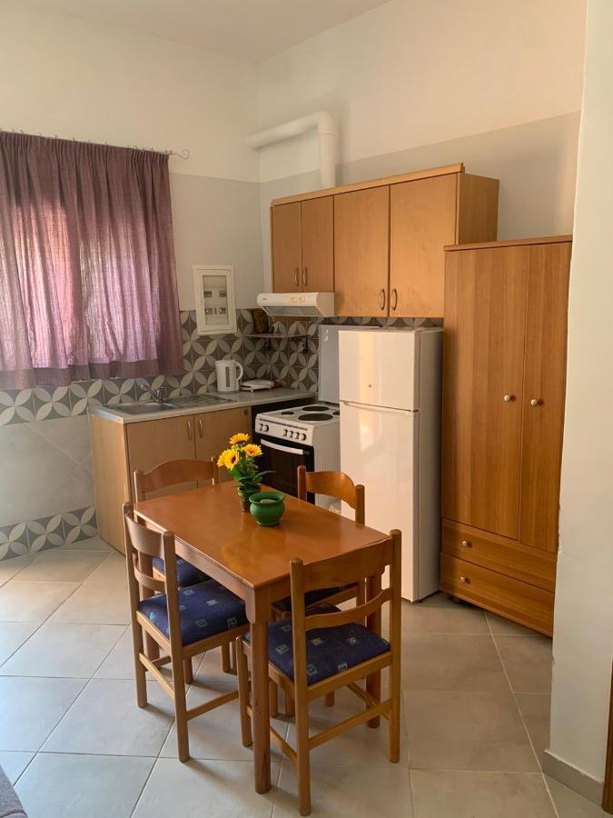 Domenica House Apartment Kondaraina ภายนอก รูปภาพ