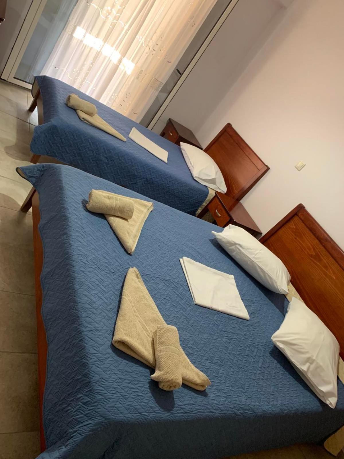 Domenica House Apartment Kondaraina ภายนอก รูปภาพ