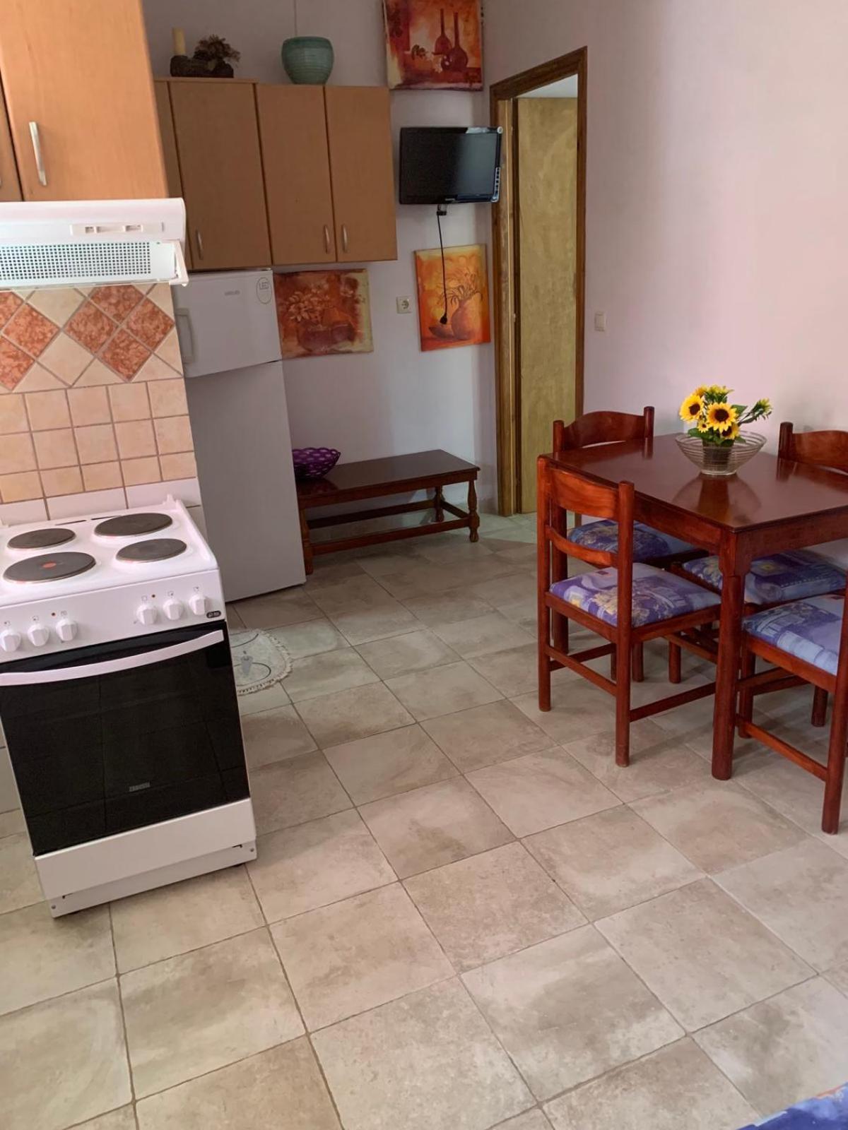 Domenica House Apartment Kondaraina ภายนอก รูปภาพ